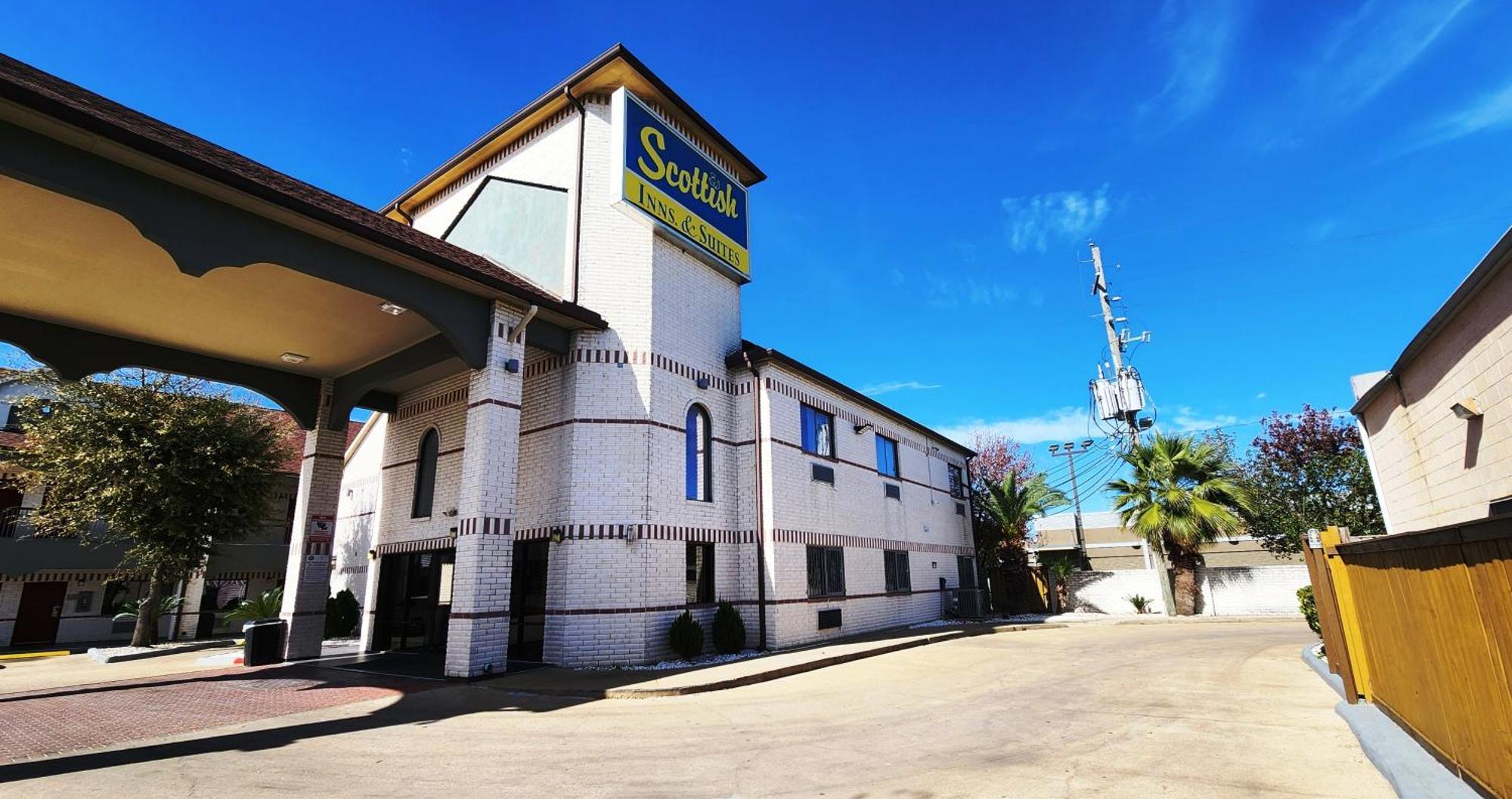 Scottish Inn & Suites Sam Houston Parkway Экстерьер фото